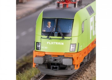 03987203